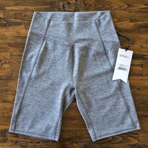 NEW Stori Unscripted Fitted 7" Short
